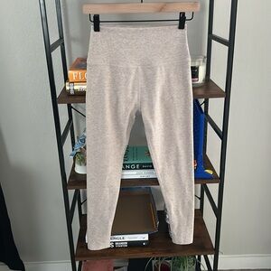 Beyond Yoga Spacedye Cropped Legging in Sand Size M